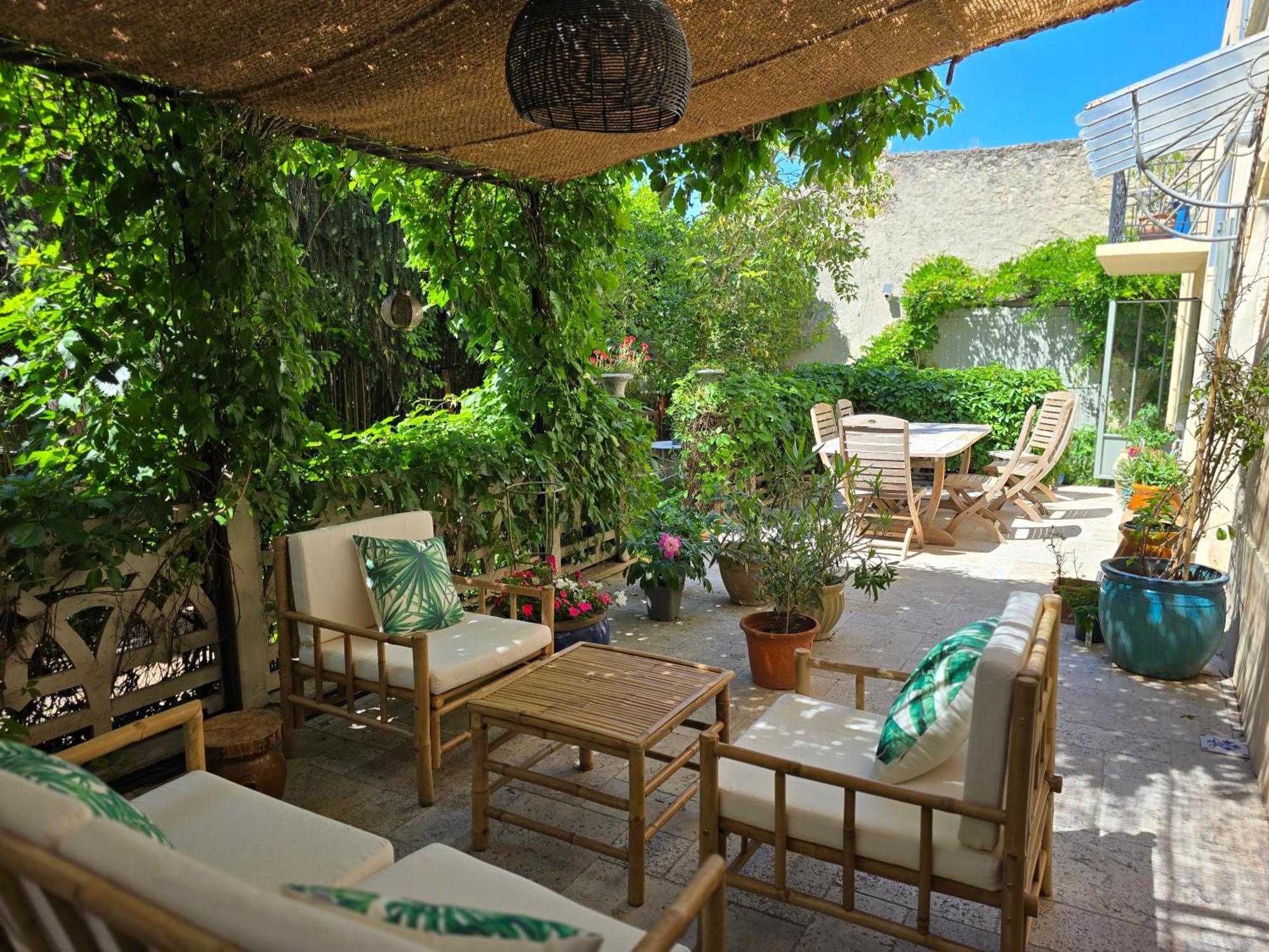 Les Tournesols Couette-café Mallemort